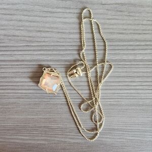 Rose Gold Kendra Scott necklace